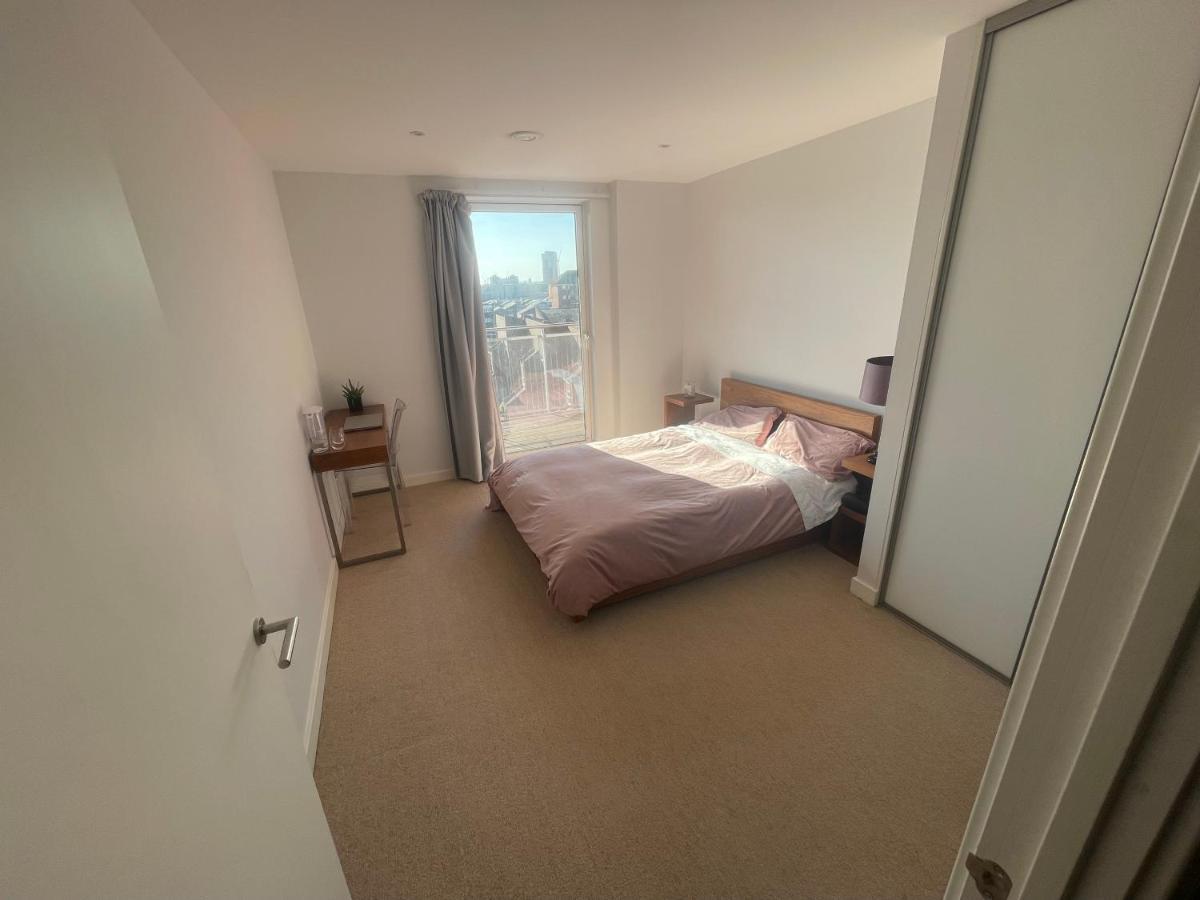 Bright Spacious En-Suite Room W/ London Views - 8Min From London Bridge! 외부 사진